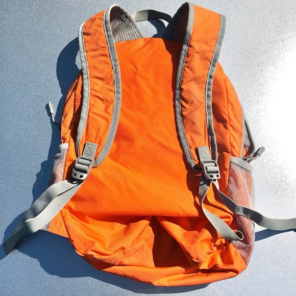 Zomake Ultralight Packable Backpack Orange Used - Picture 2 of 10